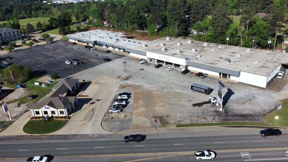1135 Hurst St, Center, TX à louer - Photo principale – Image 2 sur 5