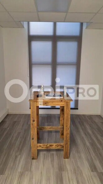 Bureau dans Saint-Nazaire à louer - Photo de l’immeuble – Image 2 sur 7