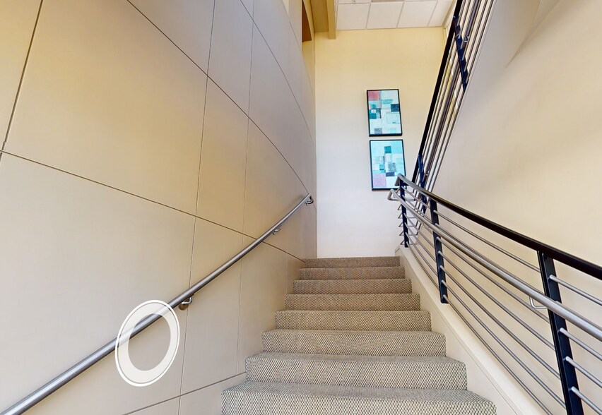 761 Garden View Ct, Encinitas, CA à louer - Numérisation 3D Matterport – Image 2 sur 6