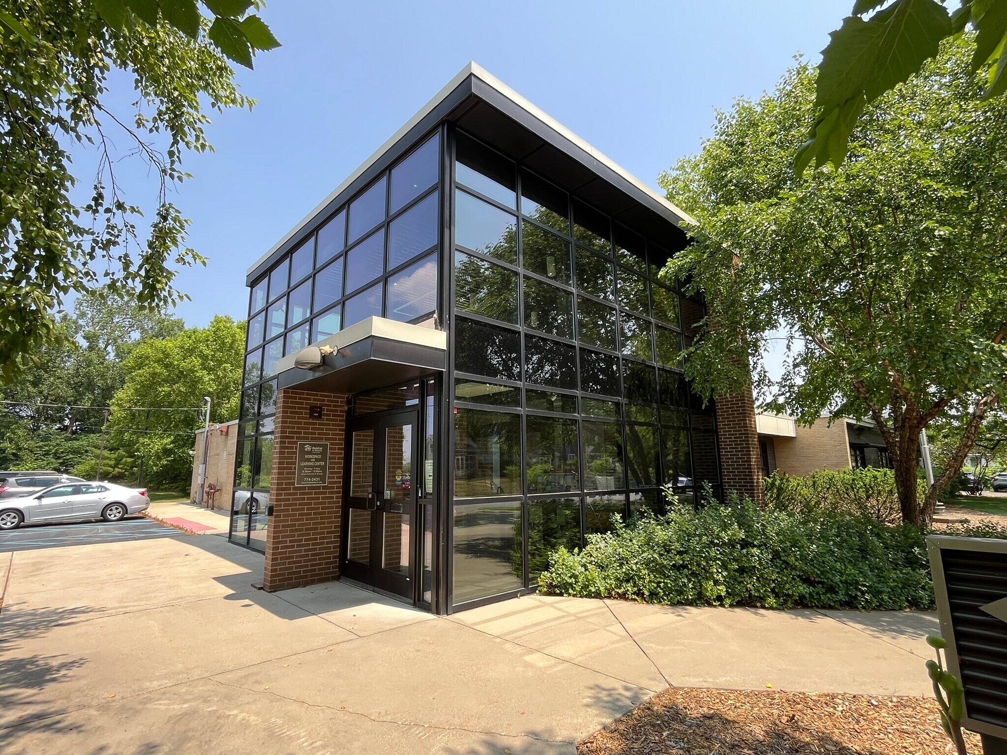425 Pleasant St SW, Grand Rapids, MI à vendre Photo principale– Image 1 sur 15