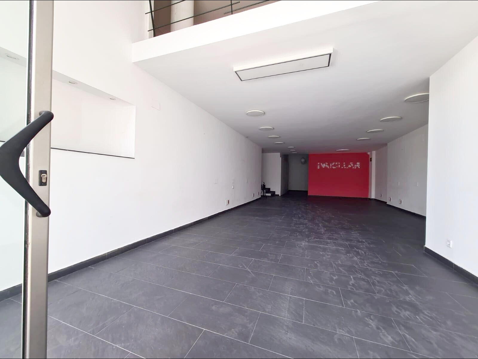 Local commercial dans Vilanova i la Geltrú, Barcelona à louer Photo intérieure– Image 1 sur 6
