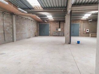 Plus de détails pour Industriel/Logistique à louer