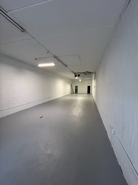 1825-1839 NW 21st St, Miami, FL à louer - Photo de l’immeuble – Image 2 sur 9