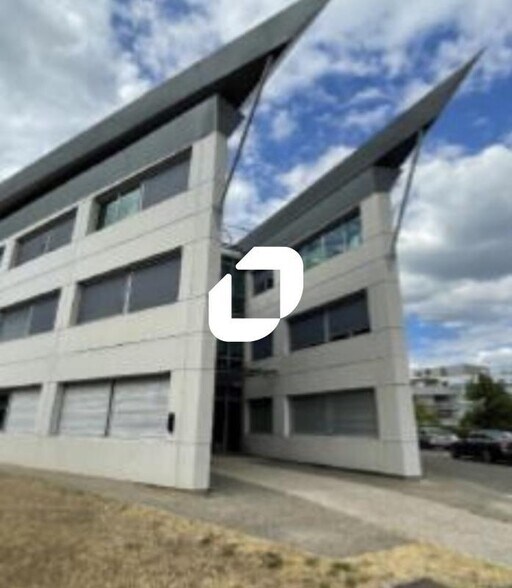 10 Rue Lavoisier, Montbonnot-Saint-Martin à louer - Photo de l’immeuble – Image 3 sur 12
