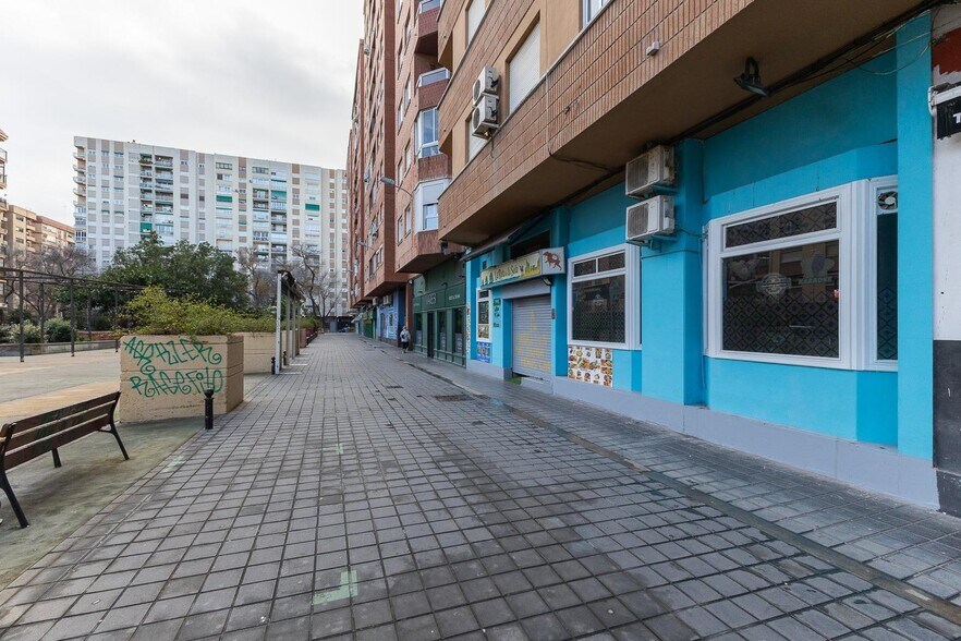 Immeuble residentiel dans València, Valencia à vendre - Photo principale – Image 1 sur 5