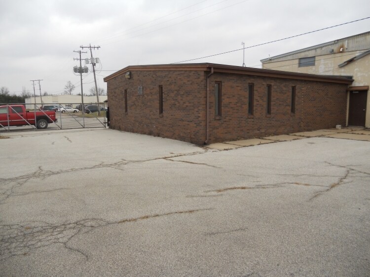 3910 James Savage Rd, Midland, MI à vendre - Photo de l’immeuble – Image 2 sur 8