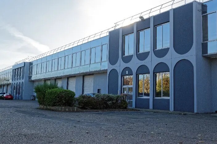 Industriel/Logistique dans Saint-Denis à louer - Photo de l’immeuble – Image 1 sur 7