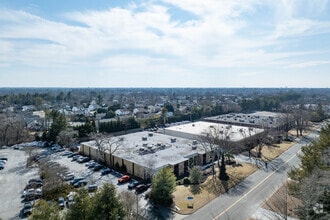 370 Crossways Park Dr, Woodbury, NY - Vue aérienne  vue de carte