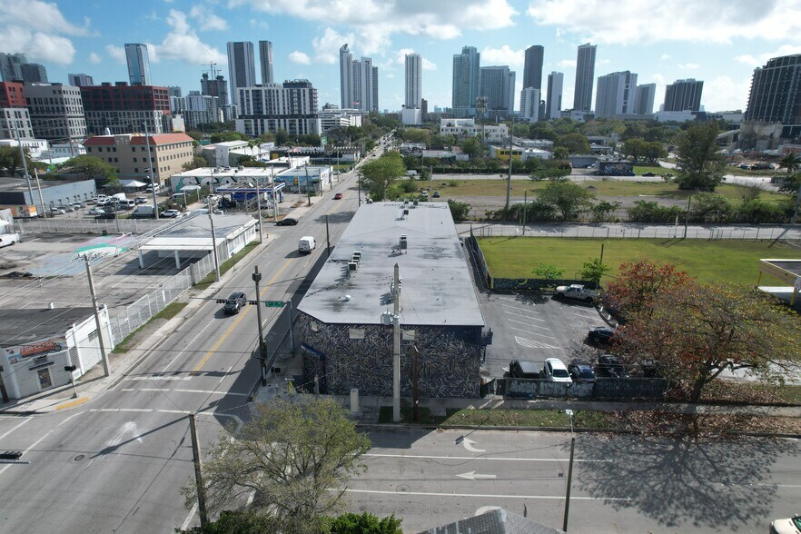 164 NW 20th St, Miami, FL à louer - Photo de l’immeuble – Image 3 sur 11