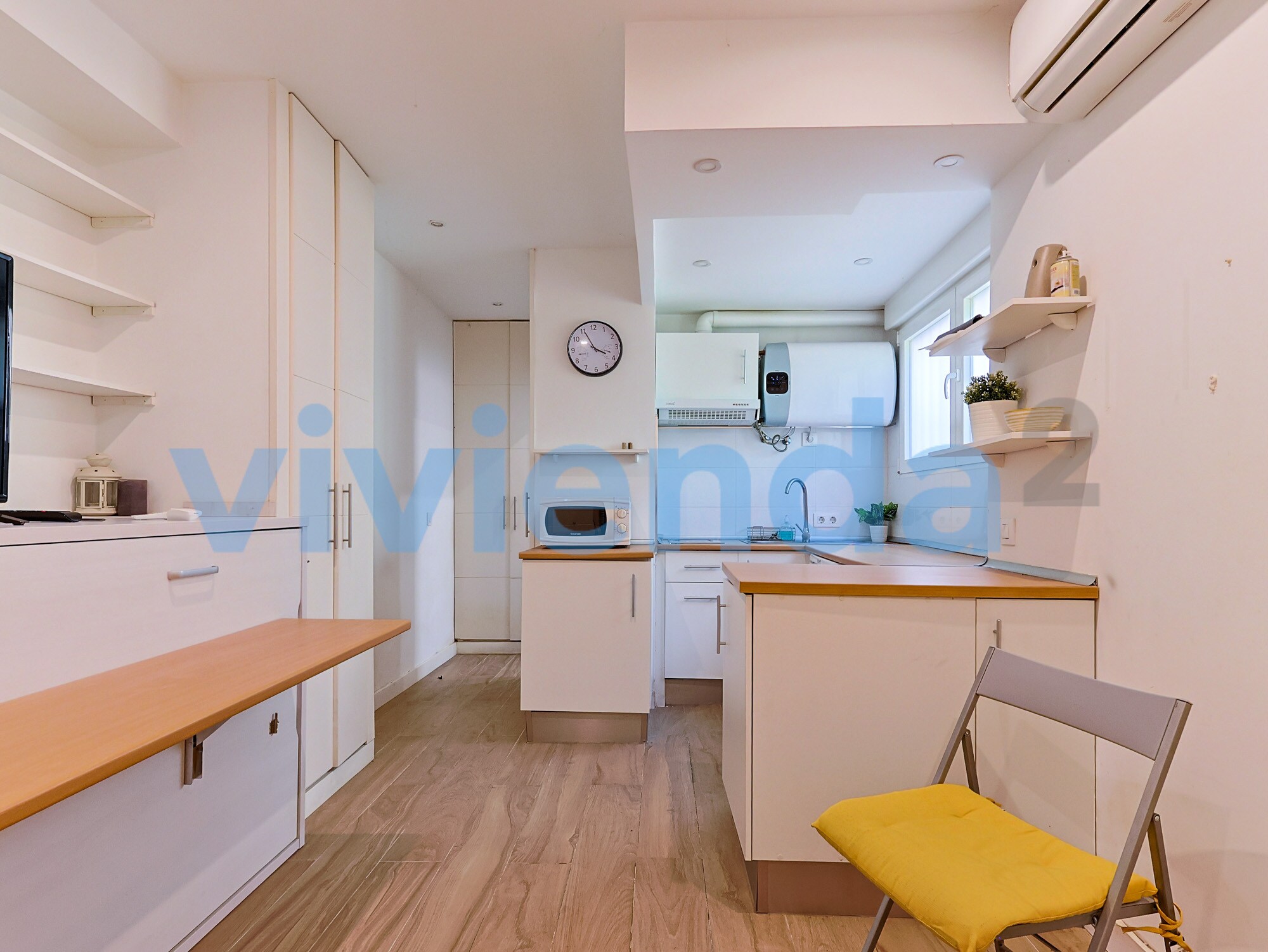 Immeuble residentiel dans Madrid, Madrid à vendre Photo intérieure– Image 1 sur 2