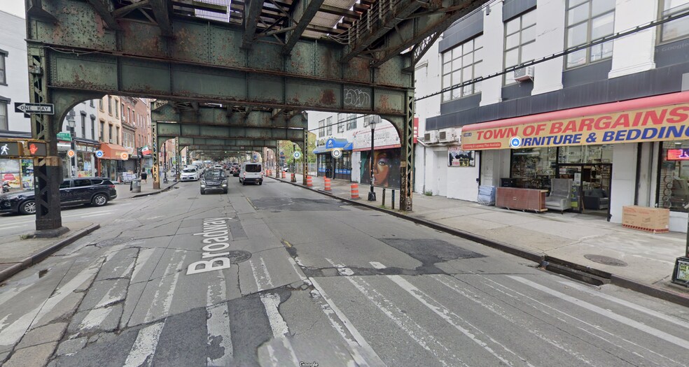 1065 Broadway, Brooklyn, NY à louer - Photo de l’immeuble – Image 2 sur 5