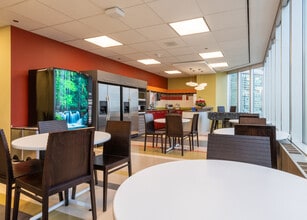 200 King St W, Toronto, ON à louer Photo intérieure– Image 2 sur 6