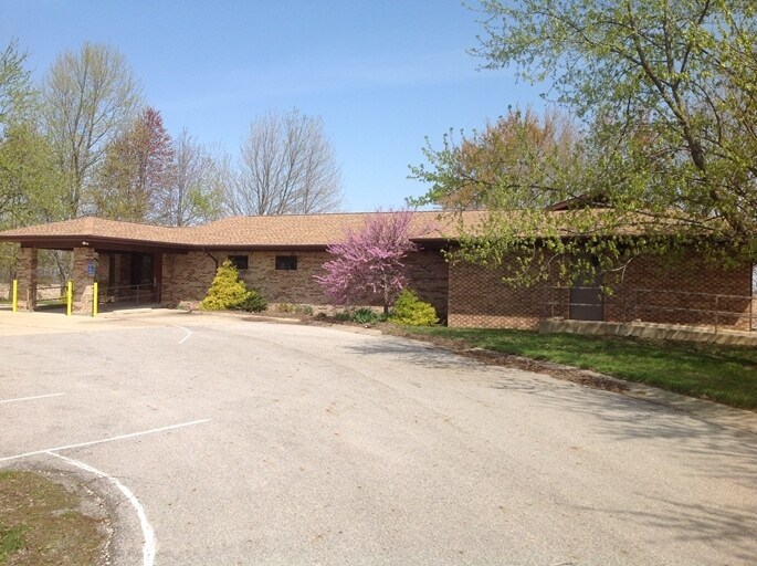 510 W Jackson St, Mulberry, IN à louer - Photo de l’immeuble – Image 2 sur 14