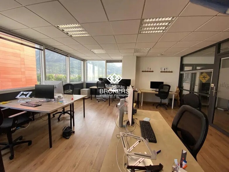 Bureau dans Grenoble à vendre - Photo intérieure – Image 1 sur 11