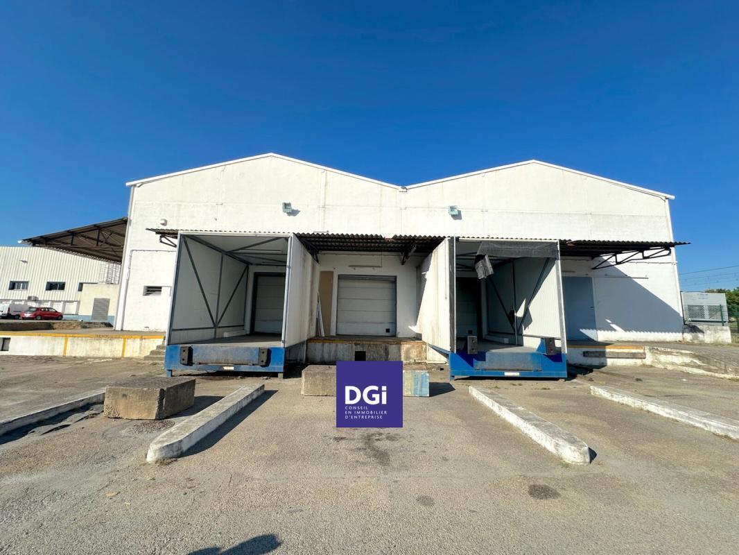 Local d’activités dans Nîmes à louer Photo de l’immeuble– Image 1 sur 8