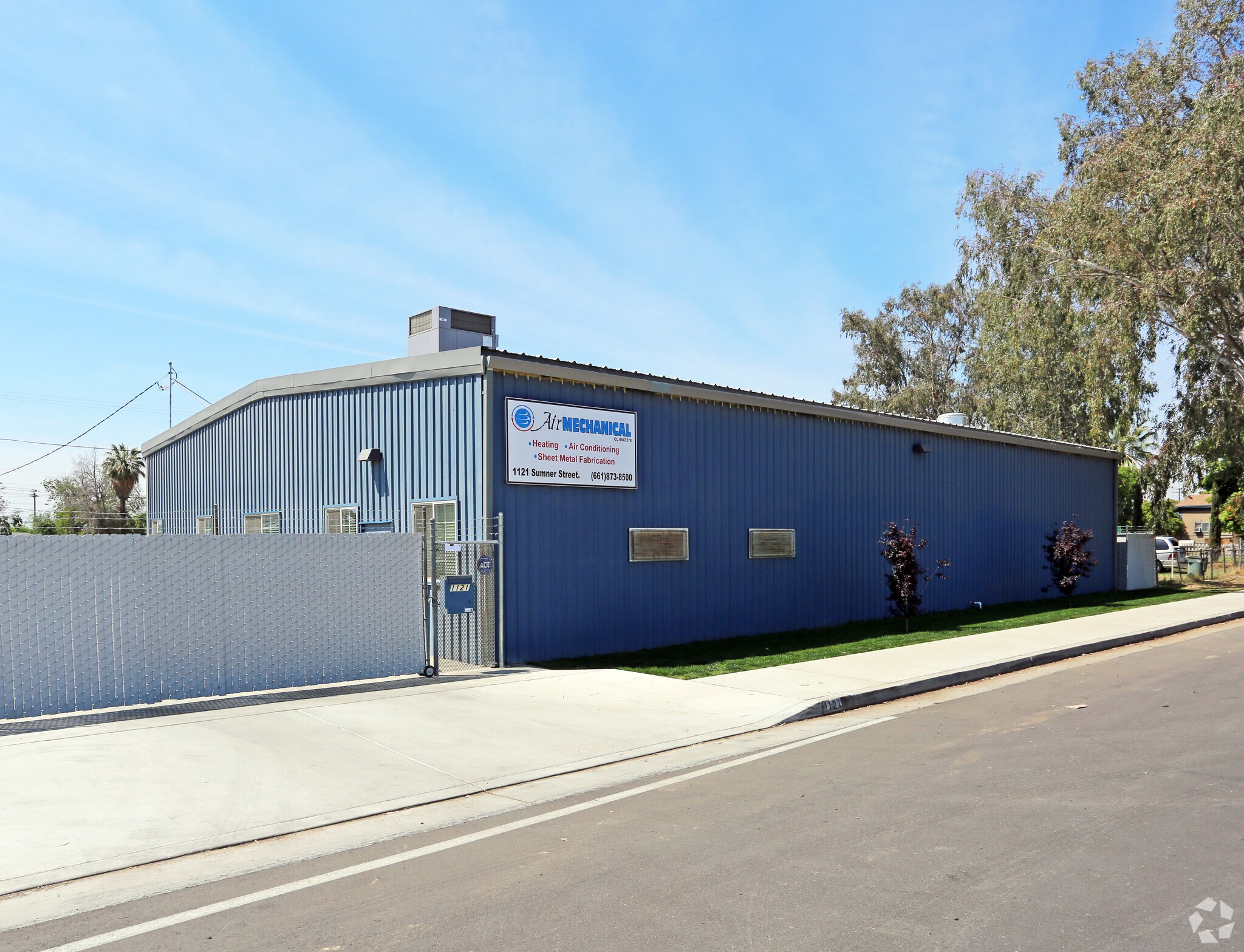 1121 Sumner St, Bakersfield, CA à vendre Photo principale– Image 1 sur 8