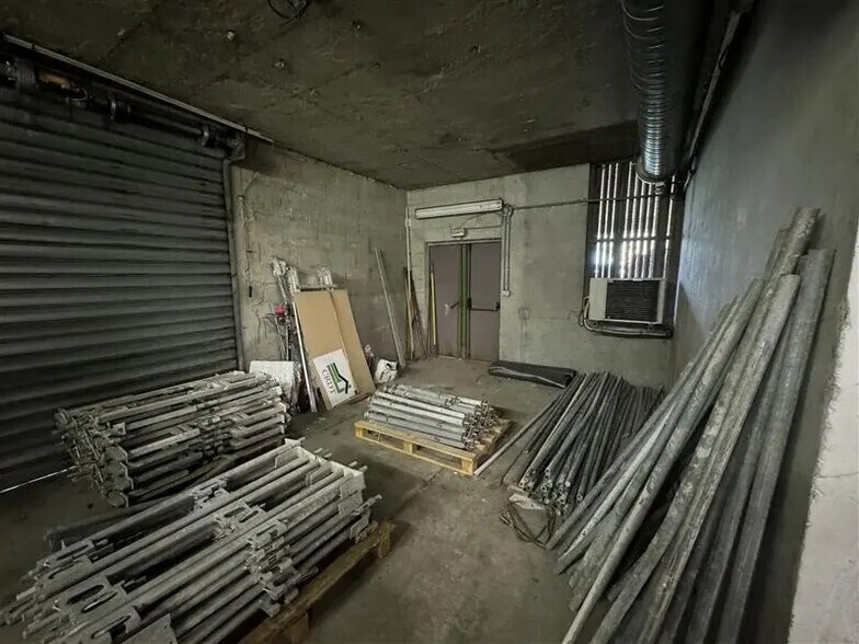 Local d’activités dans Croissy-Beaubourg à louer - Photo de l’immeuble – Image 2 sur 6