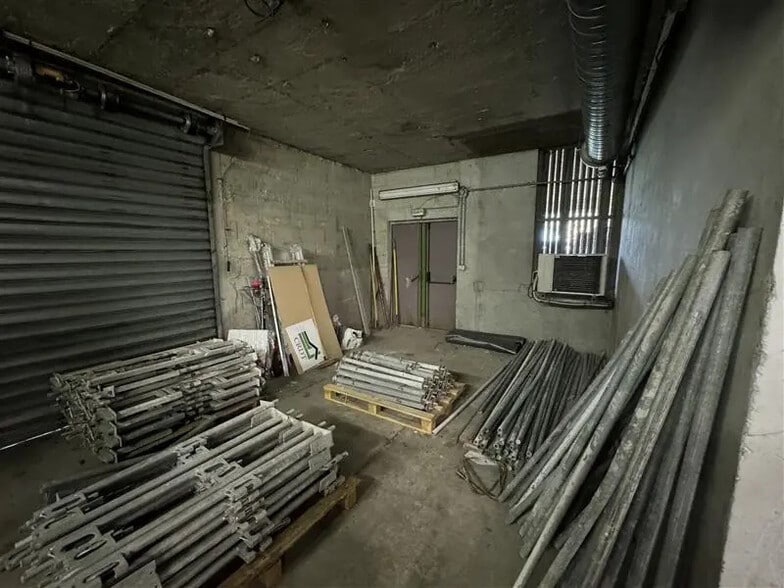 Local d’activités dans Croissy-Beaubourg à louer - Photo intérieure – Image 2 sur 6