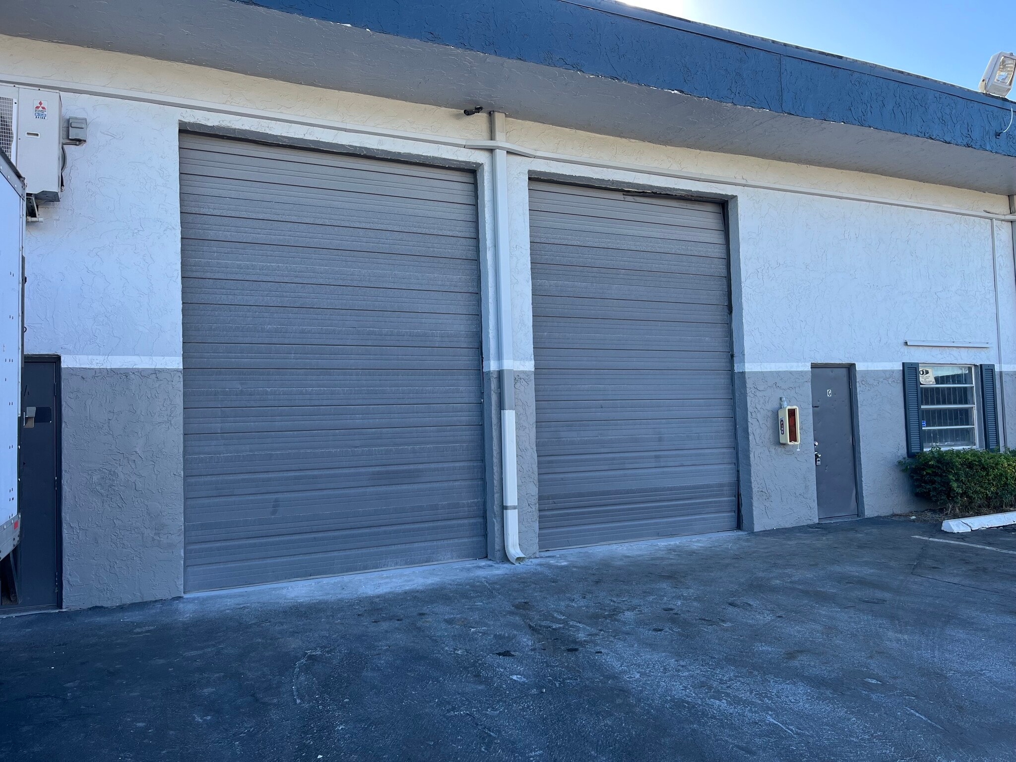 2003-2033 W McNab Rd, Pompano Beach, FL à louer Photo intérieure– Image 1 sur 8