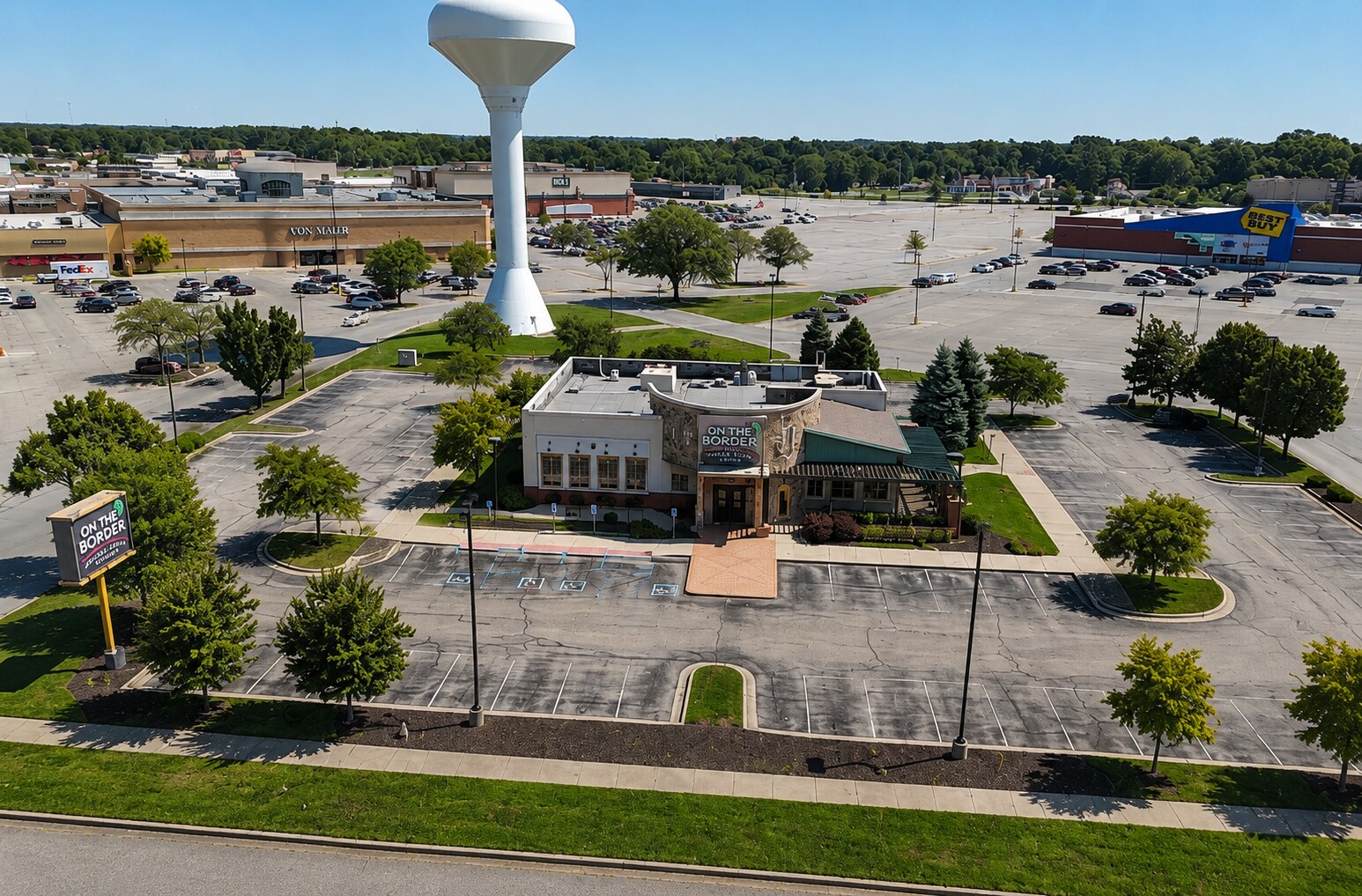 867 Us Highway 31 N, Greenwood, IN à louer Photo de l’immeuble– Image 1 sur 5