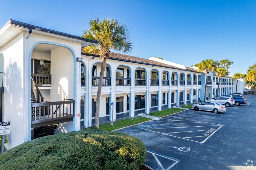 2228-2356 Winter Woods Blvd, Winter Park, FL à louer - Photo de l’immeuble – Image 2 sur 10