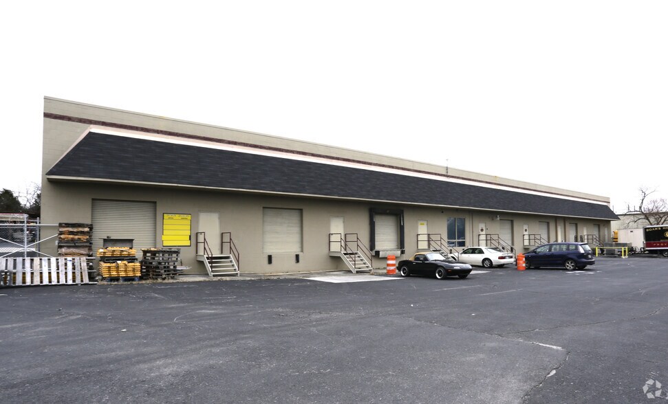 10615-10617 Lexington Dr, Knoxville, TN à louer - Photo de l’immeuble – Image 3 sur 4
