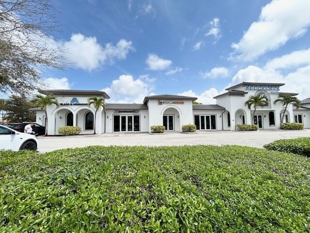 3321 Del Prado Blvd S, Cape Coral, FL à louer Photo principale– Image 1 sur 46