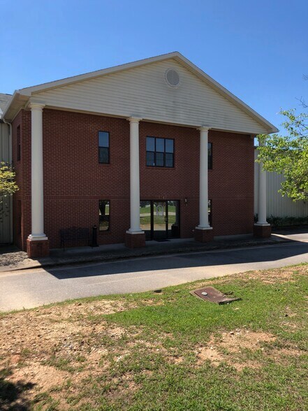 302 Alabama St, Auburn, AL à vendre - Photo de l’immeuble – Image 2 sur 47