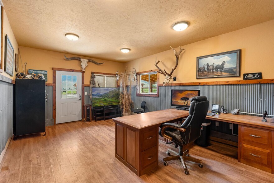 45292 Locust Ln, Charlo, MT à vendre - Photo de l’immeuble – Image 3 sur 39