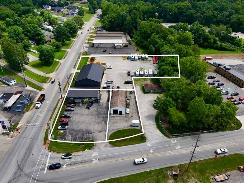 1819 E Morgan St, Martinsville, IN à vendre - Photo de l’immeuble – Image 3 sur 20