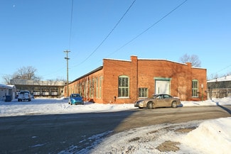 Plus de détails pour 303-311 W Michigan Ave, Clinton, MI - Industriel/Logistique à vendre