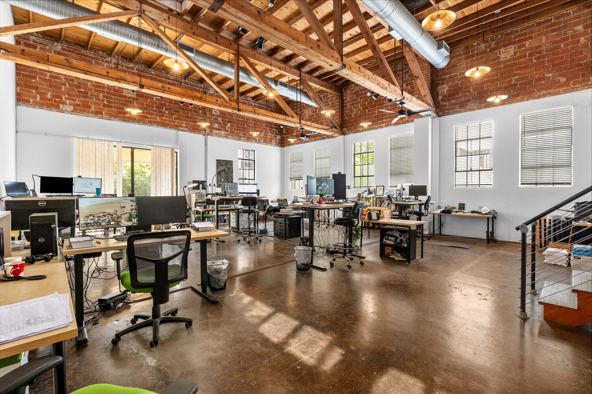 311-321 Sixth St, San Antonio, TX à louer Photo principale– Image 1 sur 17