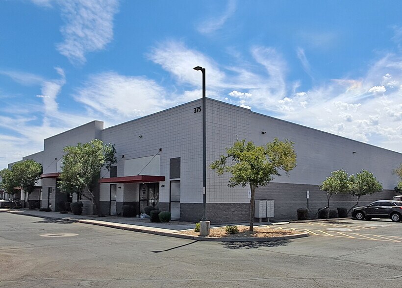 375 E Warner Rd, Chandler, AZ à vendre - Photo de l’immeuble – Image 2 sur 4