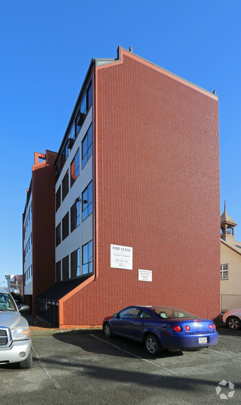 1815 Blanshard St, Victoria, BC à vendre - Photo de l’immeuble – Image 2 sur 7