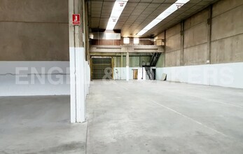 Industriel/Logistique dans Rubí, Barcelona à louer Photo intérieure– Image 2 sur 10