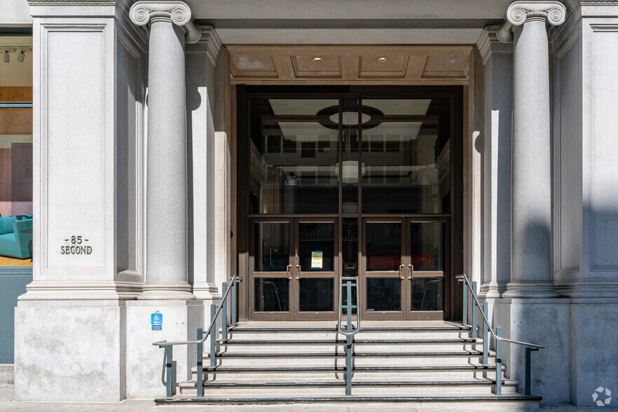 85 2nd St, San Francisco, CA à louer - Photo de l’immeuble – Image 3 sur 3