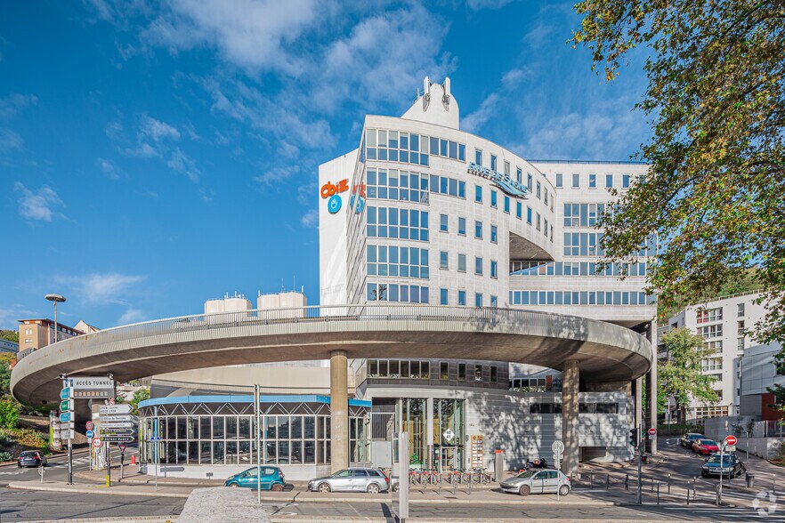 Bureau dans Lyon à louer - Photo de l’immeuble – Image 2 sur 4