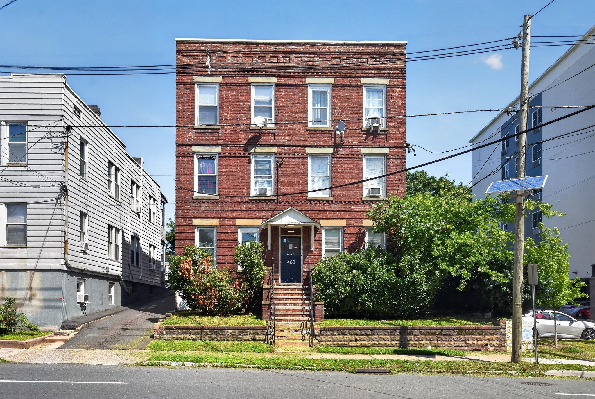 261 French St, New Brunswick, NJ à vendre Photo de l’immeuble– Image 1 sur 9