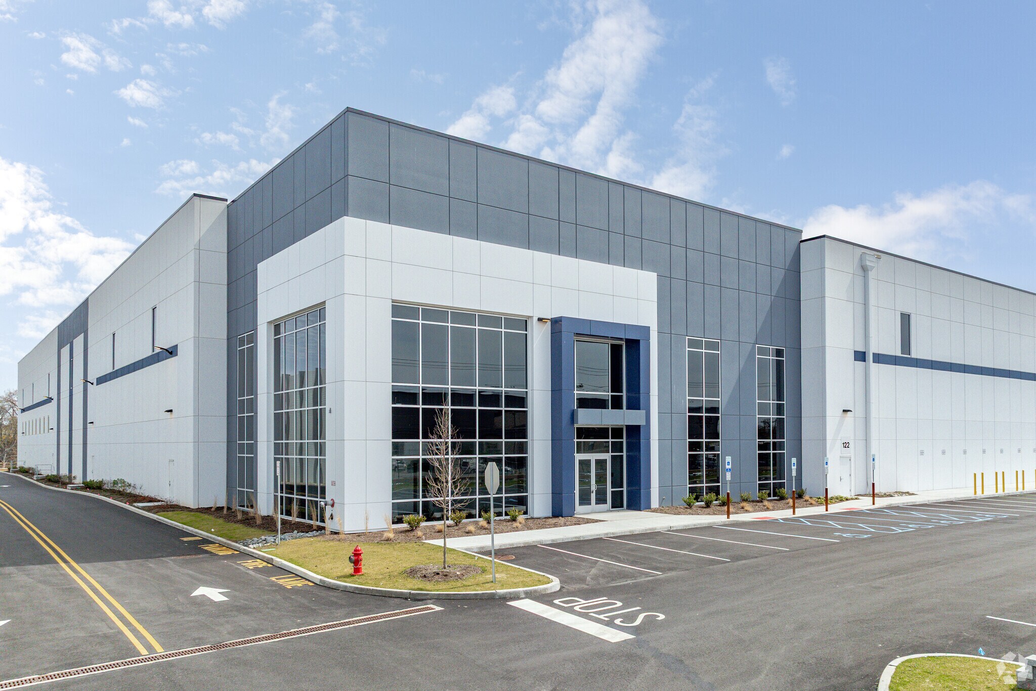 122 8th St, Passaic, NJ à louer Photo principale– Image 1 sur 6