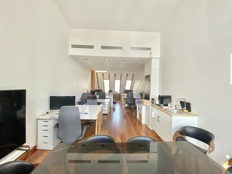 Bureau dans Malakoff à louer - Photo de l’immeuble – Image 2 sur 6