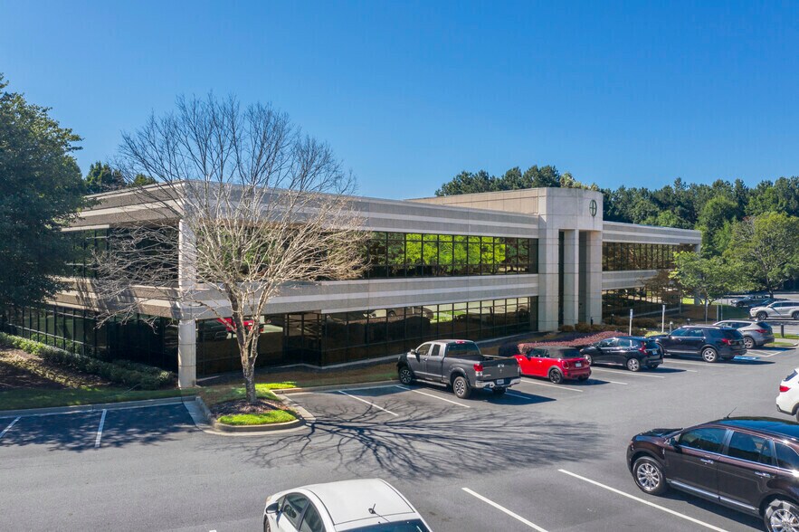 11555 Medlock Bridge Rd, Duluth, GA à louer - Photo principale – Image 1 sur 7