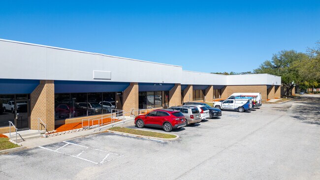 Plus de détails pour 3902 Corporex Park Dr, Tampa, FL - Bureau, Industriel/Logistique à louer