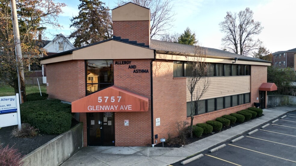 5757 Glenway Ave, Cincinnati, OH à vendre - Photo de l’immeuble – Image 3 sur 31