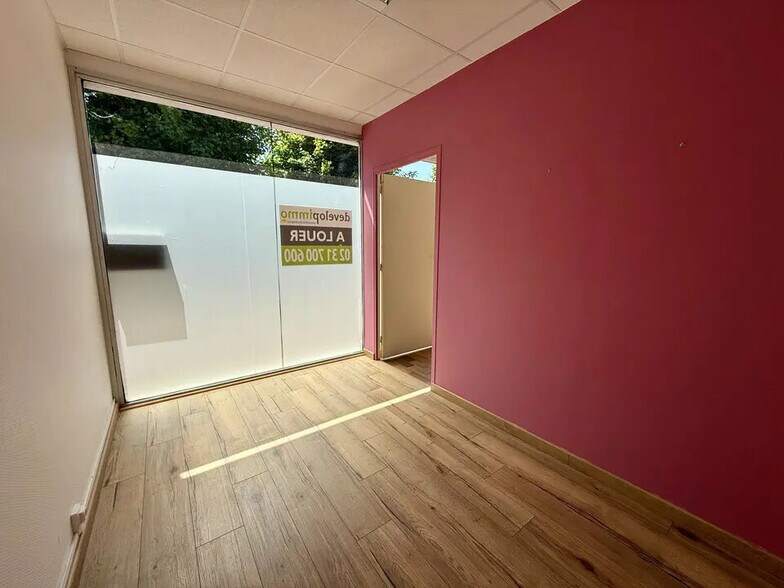 Bureau dans Hérouville-Saint-Clair à louer - Photo de l’immeuble – Image 2 sur 12