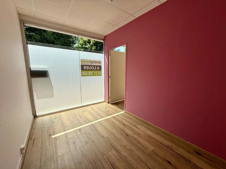 Bureau dans Hérouville-Saint-Clair à louer - Photo intérieure – Image 2 sur 13