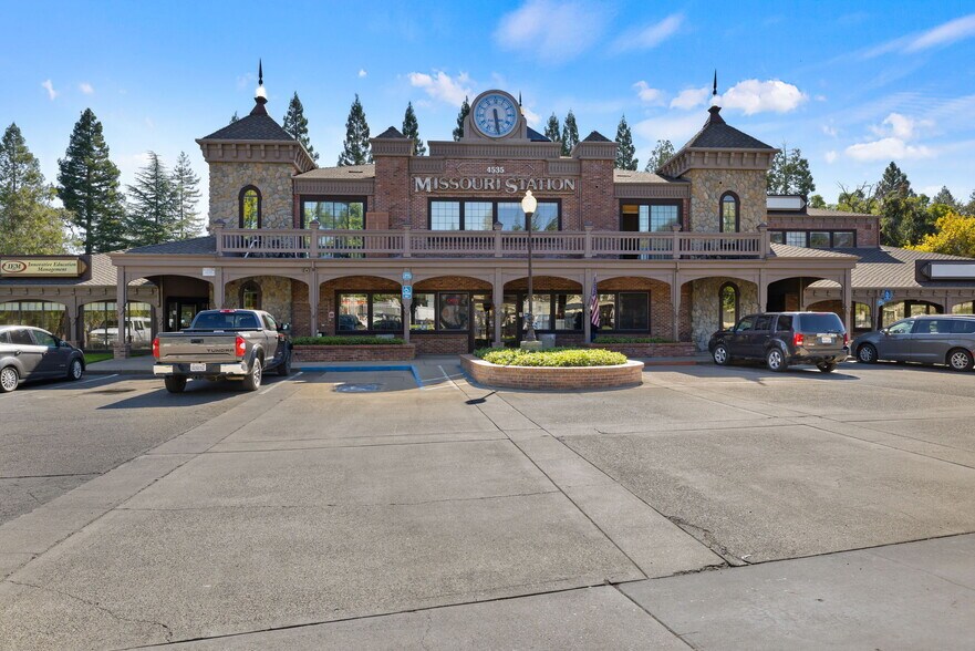 4535 Missouri Flat Rd, Placerville, CA à vendre - Photo de l’immeuble – Image 2 sur 7