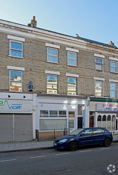 12 Greyhound Rd, Londres à louer - Photo principale – Image 1 sur 2