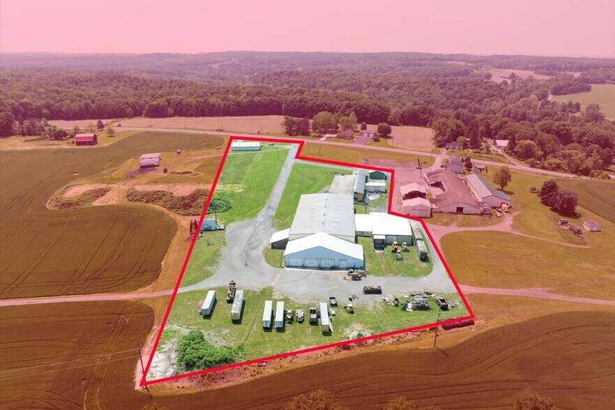 485 Clinton St, Cowlesville, NY à vendre - Photo de l’immeuble – Image 1 sur 22