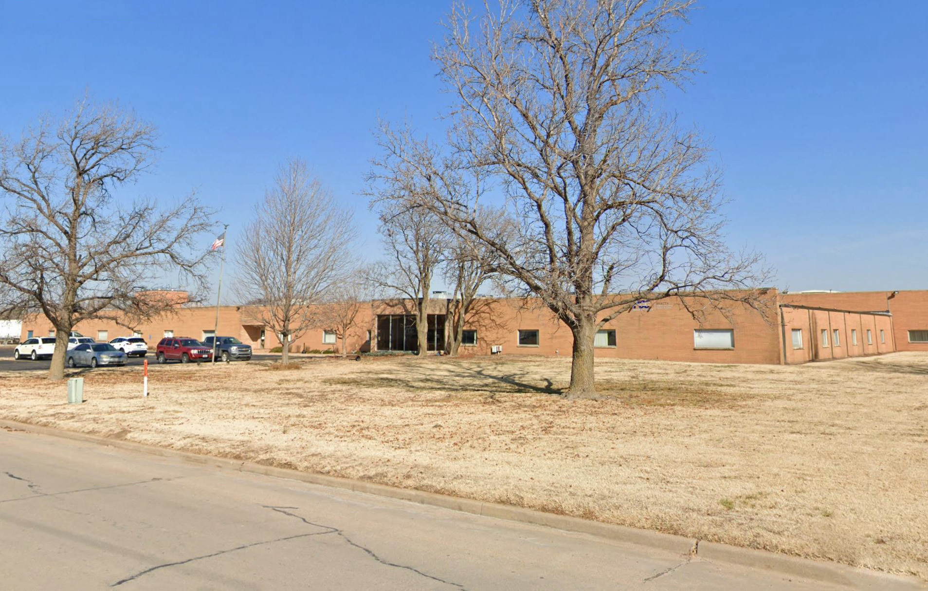 4200 W Harry St, Wichita, KS à louer Photo principale– Image 1 sur 23