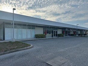 15 S Beneva Rd, Sarasota, FL à louer Photo de l’immeuble– Image 1 sur 15